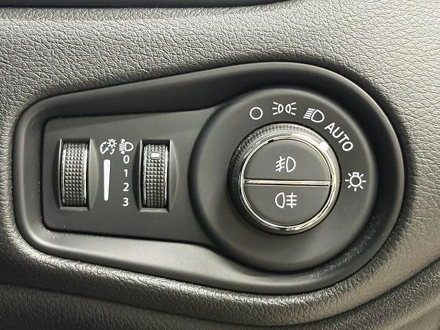 Chrysler JEEP 37