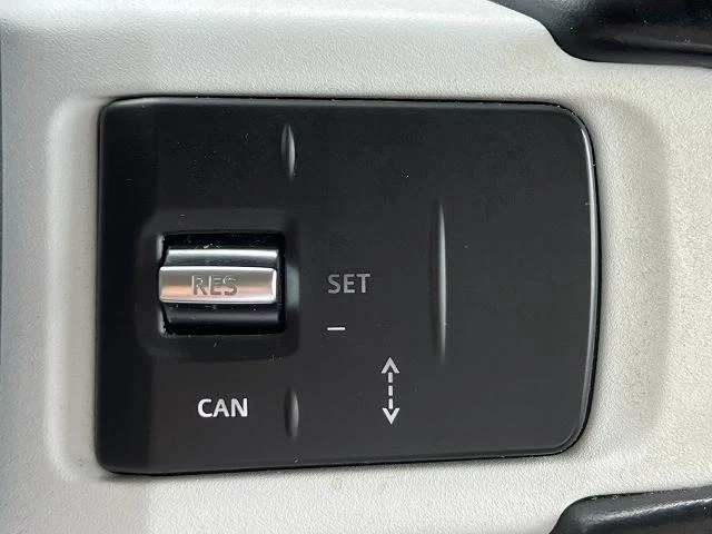 Land Rover DEFENDER 5