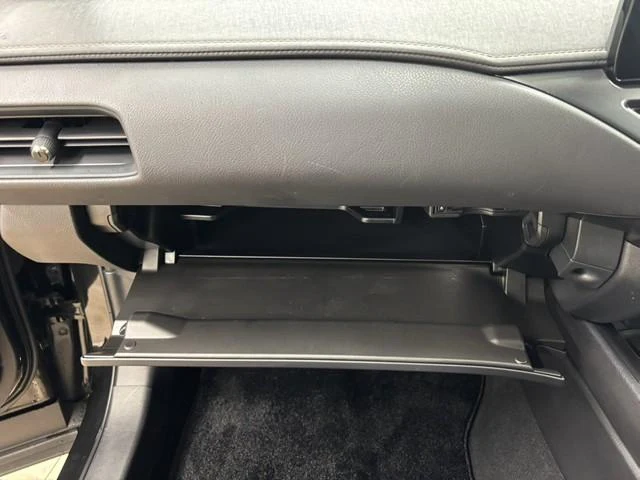 Lexus UX 33