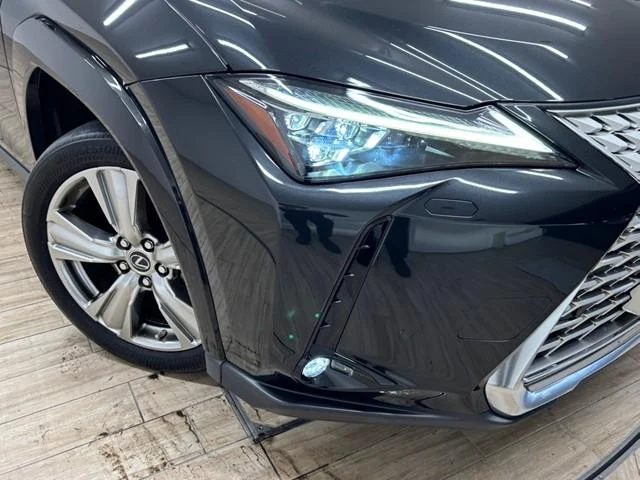 Lexus UX 27