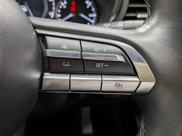Mazda MAZDA3 5