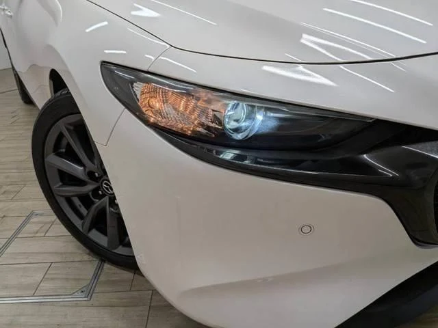 Mazda MAZDA3 20