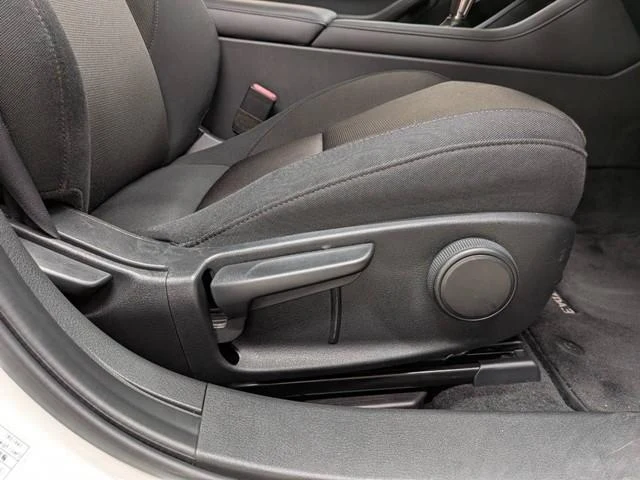 Mazda MAZDA3 49