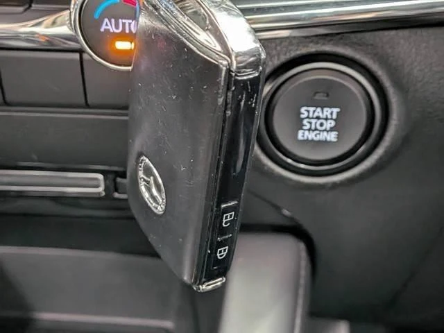 Mazda MAZDA3 10