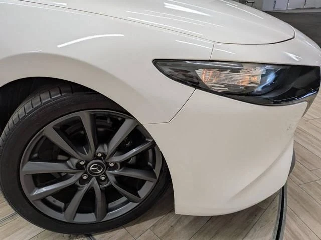 Mazda MAZDA3 52