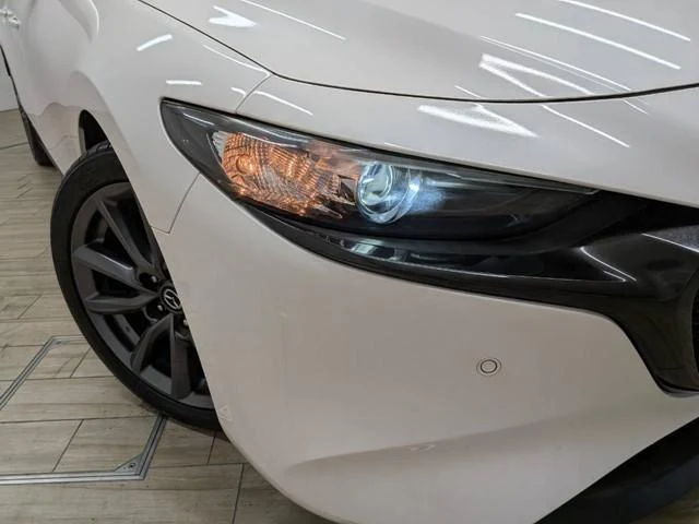Mazda MAZDA3 54