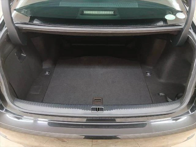 Lexus IS 8