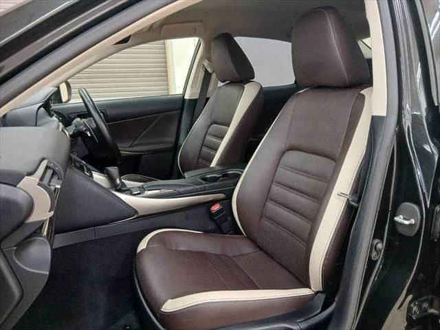 Lexus IS 28