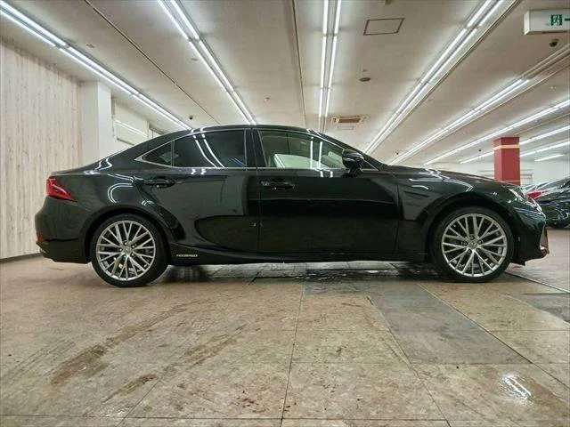 Lexus IS 14