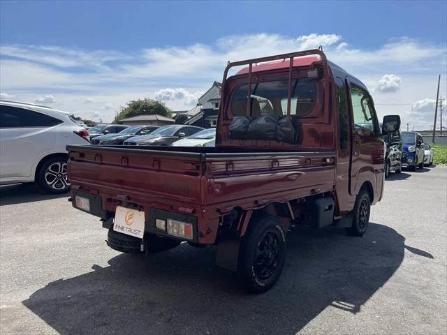 Daihatsu HIJET 13