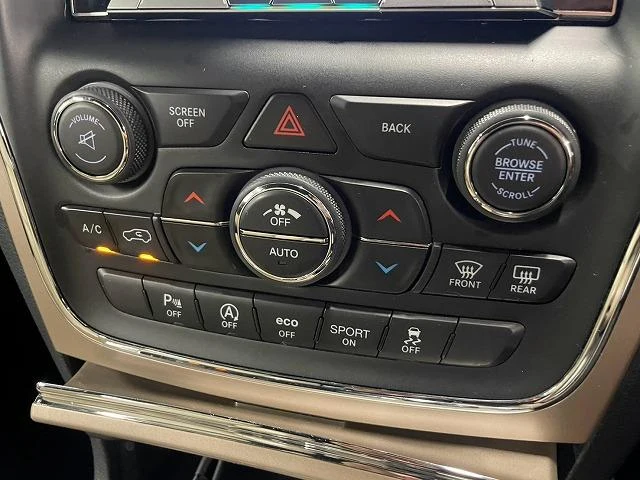 Chrysler JEEP 32
