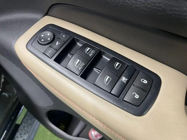 Chrysler JEEP 44