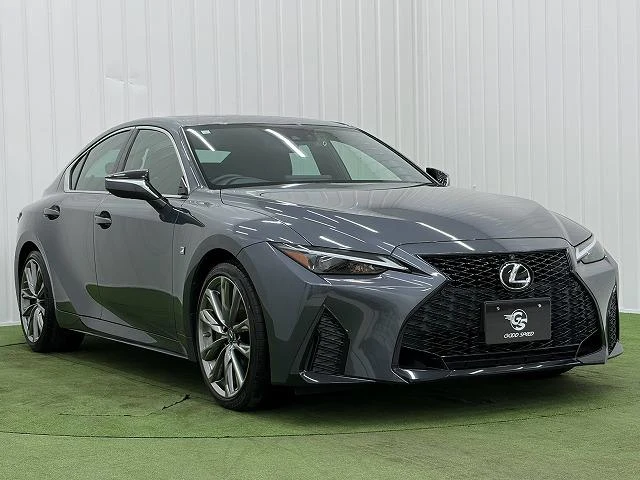 Lexus IS 38