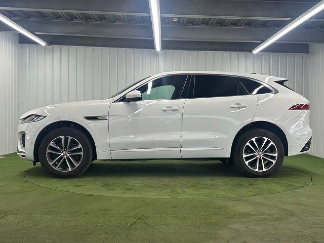 Jaguar F-PACE 70