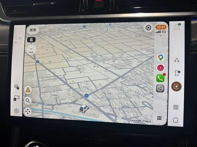 Jaguar F-PACE 21