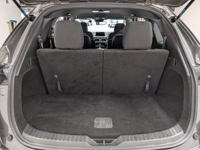 Mazda CX-8 63