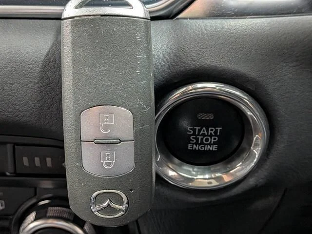 Mazda CX-8 61