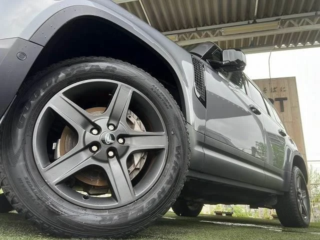 Land Rover DEFENDER 18