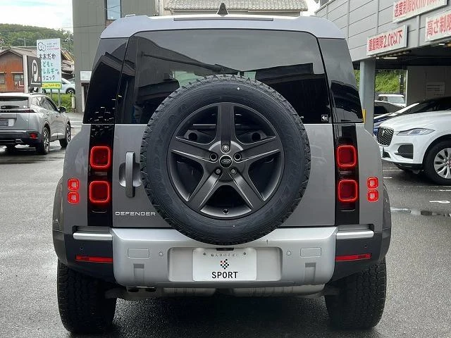 Land Rover DEFENDER 29