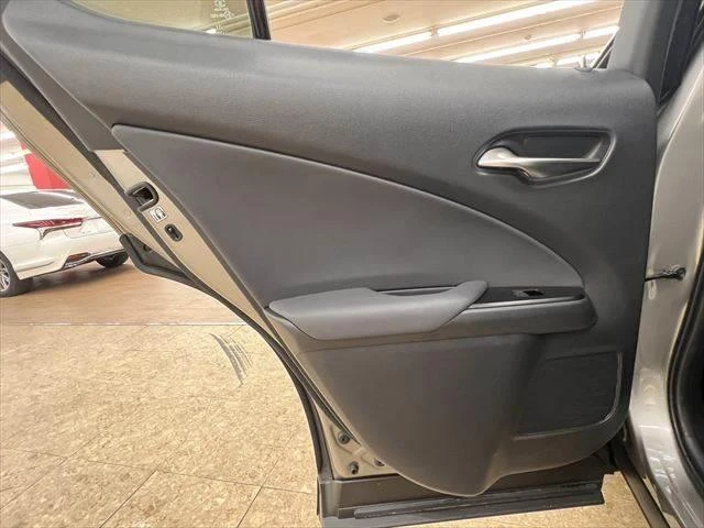 Lexus UX 59