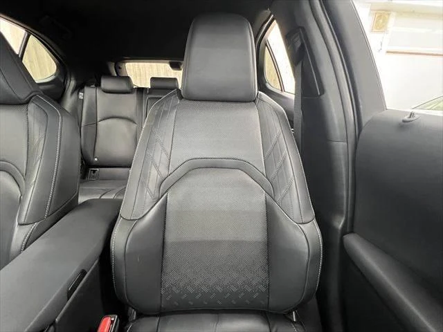 Lexus UX 57