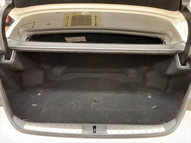 Lexus LS 8