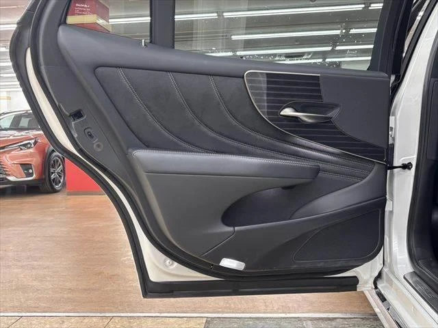 Lexus LS 58