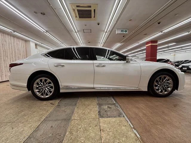 Lexus LS 14