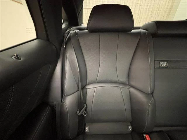 Lexus LS 53