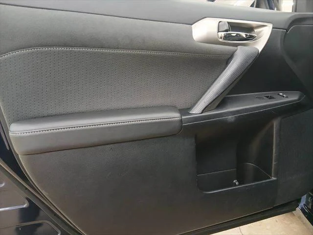 Lexus CT 49