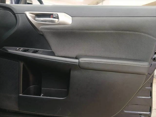 Lexus CT 43