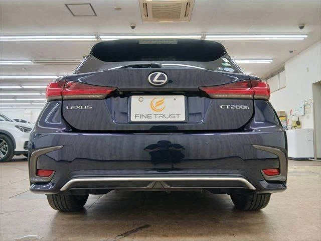 Lexus CT 12