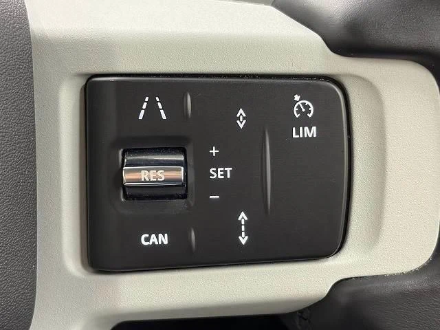 Land Rover DEFENDER 6