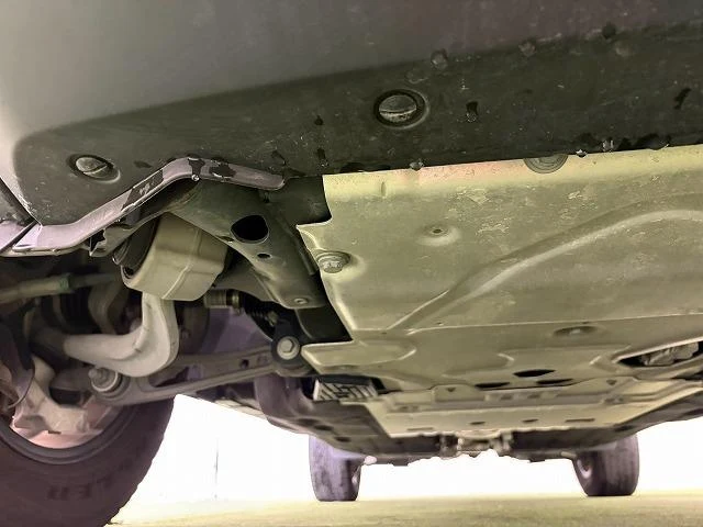 Land Rover DEFENDER 24