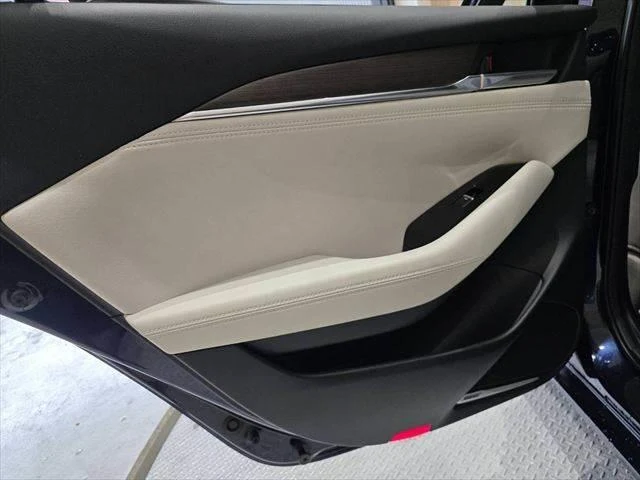 Mazda ATENZA 62