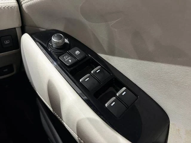 Mazda ATENZA 41