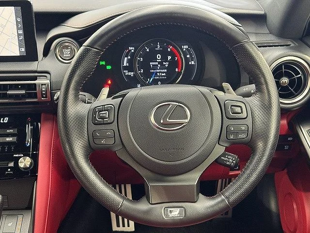Lexus IS 32