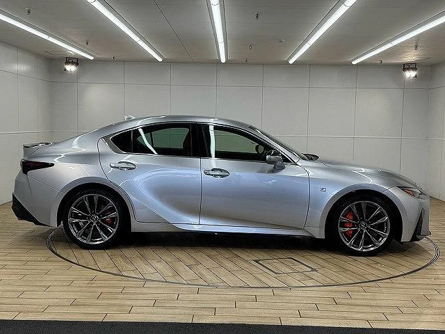 Lexus IS 61