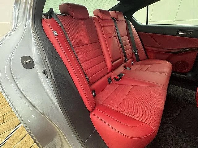 Lexus IS 29